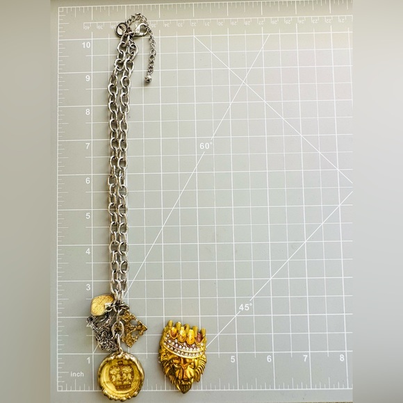 Crown Charm Necklace & Royal Rhinestone Lion - Picture 5 of 14